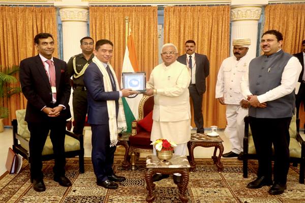 2c7fda28-2fb4-40fe-8355-f12c1fb35434