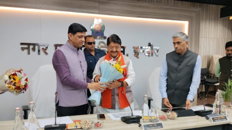 4bf58832-a7db-44f2-b4b1-2bf0f80c9327