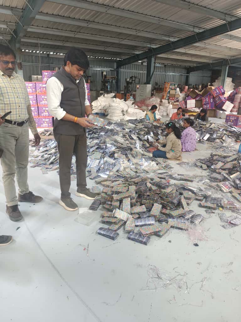 51103fa9-4be3-4b75-8b43-50efb64562f3