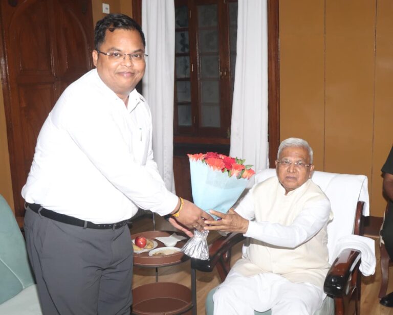 cf490d5e-b7e9-40ea-ad20-1a6554261b5d