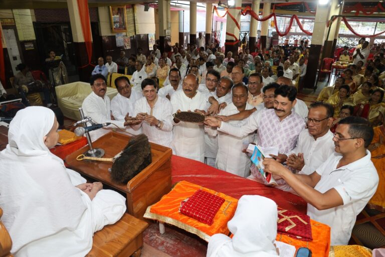 ecca35a0-e2d8-4764-a76f-ea31973c38f9