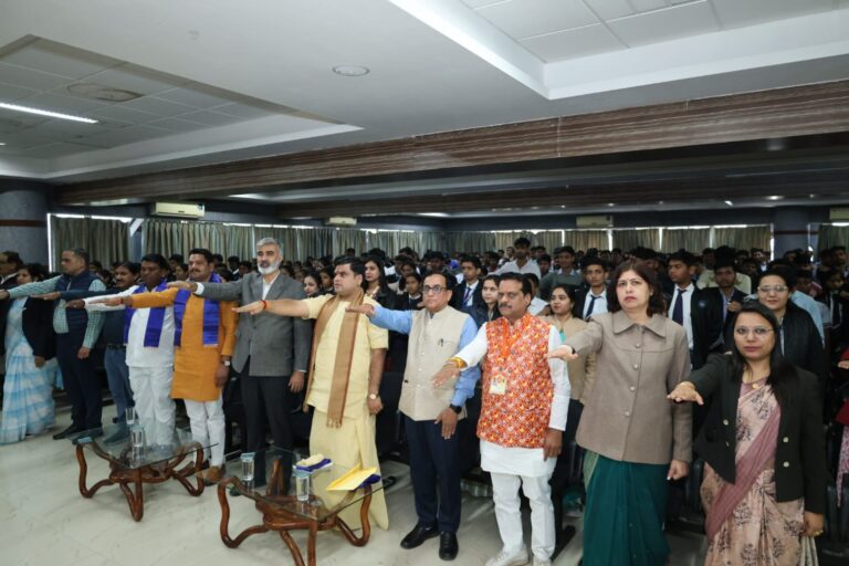 aa43a32d-286c-4a44-ab41-0901c666384e