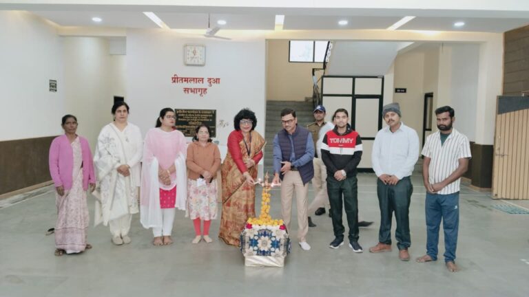 e35d3269-0c38-49d3-a019-59b12552b6bc