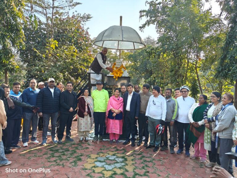 WhatsApp Image 2025-12-25 at 9.30.36 AM